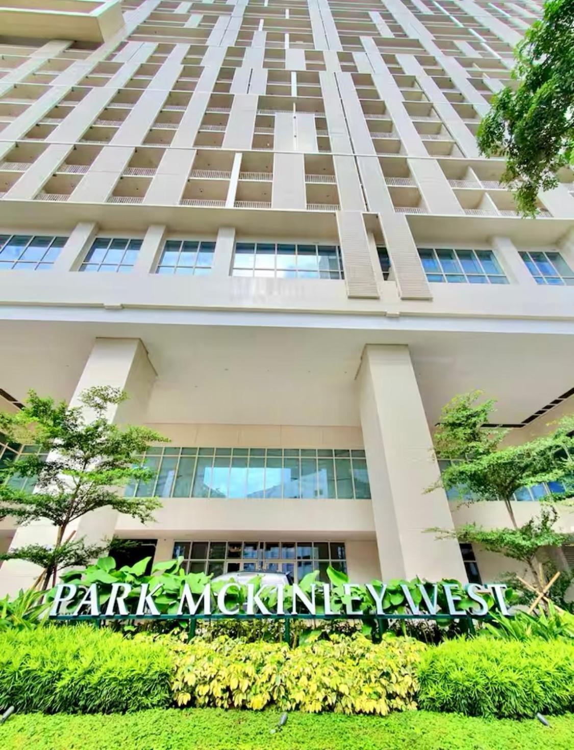 Park Mckinley West In Bgc Taguig Aparthotel Manila Exterior foto