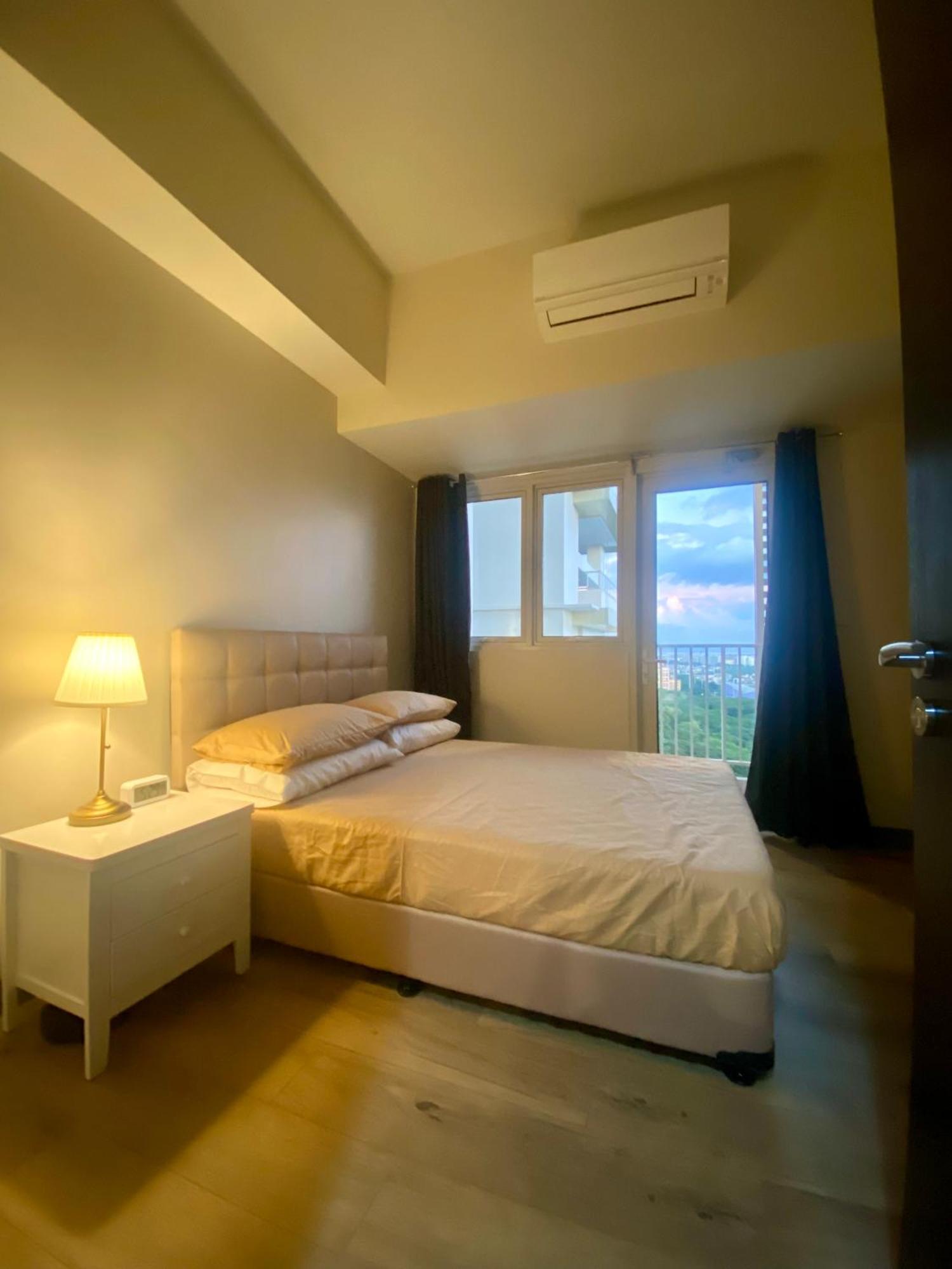 Park Mckinley West In Bgc Taguig Aparthotel Manila Exterior foto